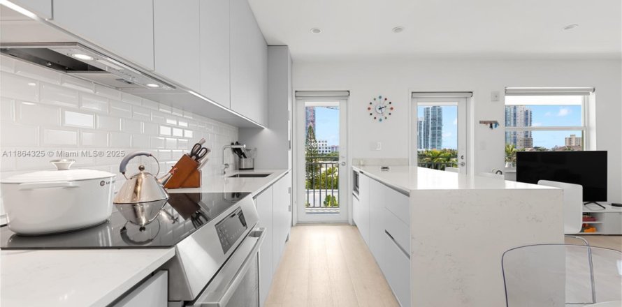 Condo à Miami Beach, Floride, 1 chambre № 1891878