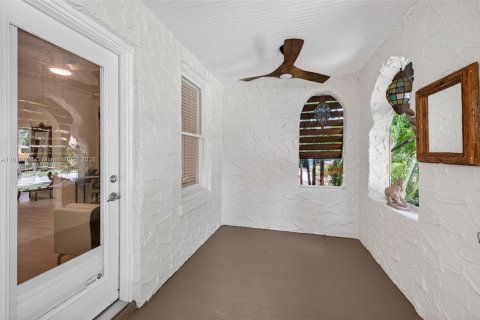 Propiedad comercial en venta en Fort Lauderdale, Florida № 1787029 - foto 2