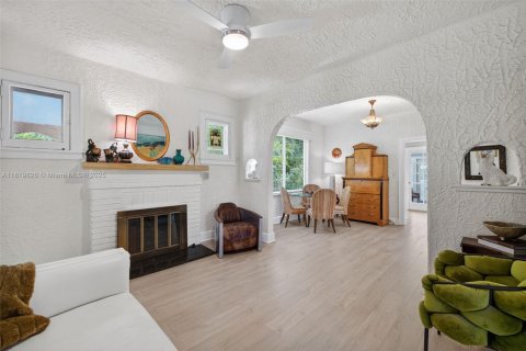 Propiedad comercial en venta en Fort Lauderdale, Florida № 1787029 - foto 6