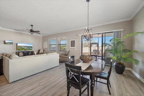 House in Wimauma, Florida 2 bedrooms, 208.01 sq.m. № 1734494 - photo 17