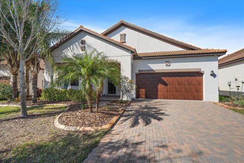 House in Wimauma, Florida 2 bedrooms, 208.01 sq.m. № 1734494 - photo 2