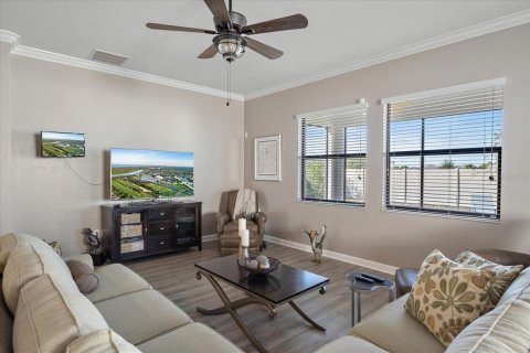House in Wimauma, Florida 2 bedrooms, 208.01 sq.m. № 1734494 - photo 19