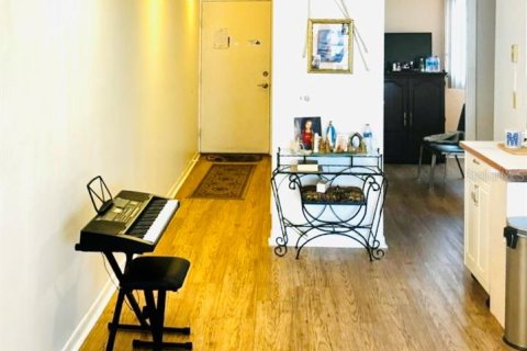 Condominio en venta en Saint Petersburg, Florida, 1 dormitorio, 80.82 m2 № 1795850 - foto 5