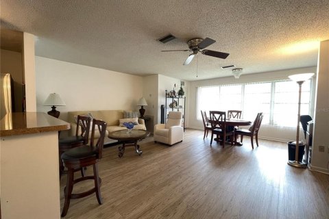 Condominio en venta en Saint Petersburg, Florida, 1 dormitorio, 80.82 m2 № 1795850 - foto 14