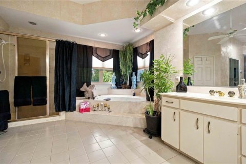 Villa ou maison à vendre à Sarasota, Floride: 3 chambres, 348.1 m2 № 2432745 - photo 30