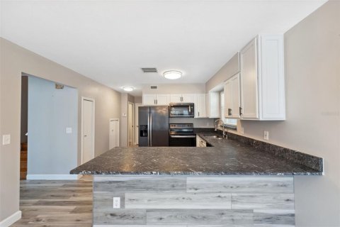 Casa en alquiler en Palm Harbor, Florida, 4 dormitorios, 164.62 m2 № 1858392 - foto 12