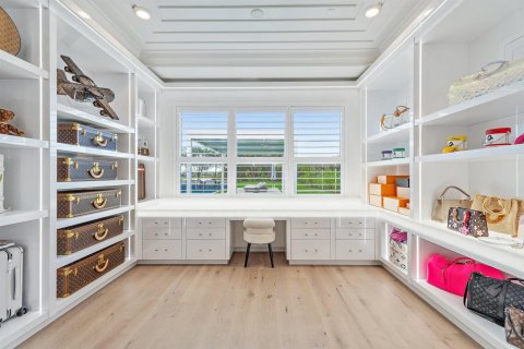 House in Jupiter, Florida 7 bedrooms, 535.3 sq.m. № 2192245 - photo 13