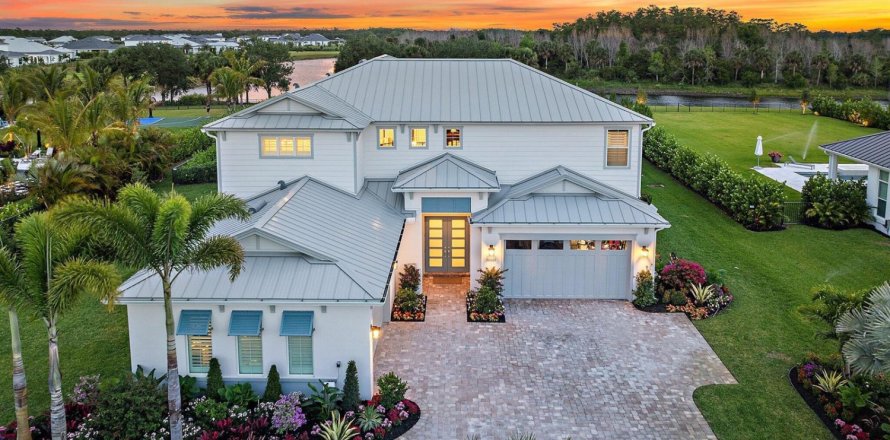 House in Jupiter, Florida 7 bedrooms, 535.3 sq.m. № 2192245