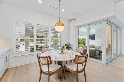 House in Jupiter, Florida 7 bedrooms, 535.3 sq.m. № 2192245 - photo 11