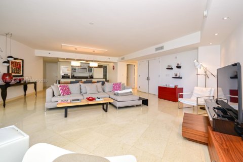 Снять в аренду кондоминиум в Санни-Айлс-Бич, Флорида 2 спальни, 175.21м2, № 2010135 - фото 8