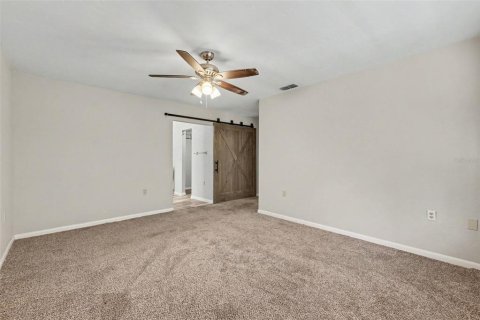 House in Dunnellon, Florida 3 bedrooms, 168.06 sq.m. № 2220710 - photo 10
