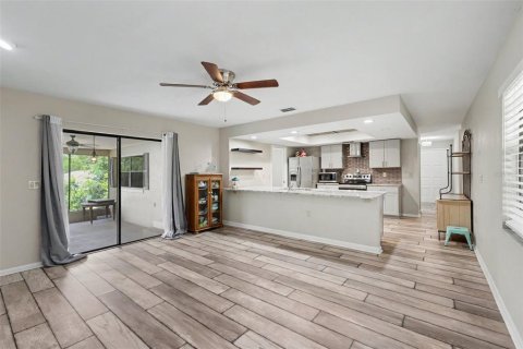 House in Dunnellon, Florida 3 bedrooms, 168.06 sq.m. № 2220710 - photo 6