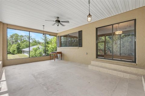 House in Dunnellon, Florida 3 bedrooms, 168.06 sq.m. № 2220710 - photo 22
