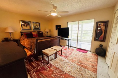 Condo in Deerfield Beach, Florida, 1 bedroom  № 2178181 - photo 12