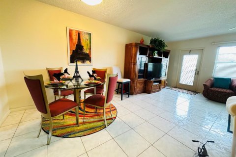 Condo in Deerfield Beach, Florida, 1 bedroom  № 2178181 - photo 6