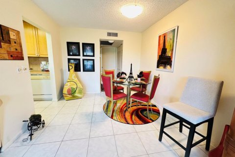 Condo in Deerfield Beach, Florida, 1 bedroom  № 2178181 - photo 4