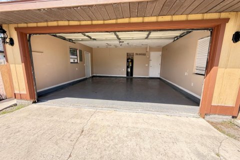 Villa ou maison à louer à Port St. Lucie, Floride: 3 chambres, 158.96 m2 № 2386999 - photo 23