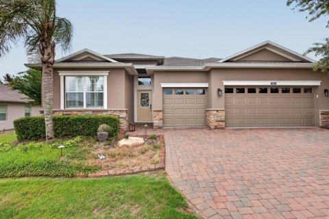 Villa ou maison à Clermont, Floride 4 chambres, 213.02 m2 № 2284582