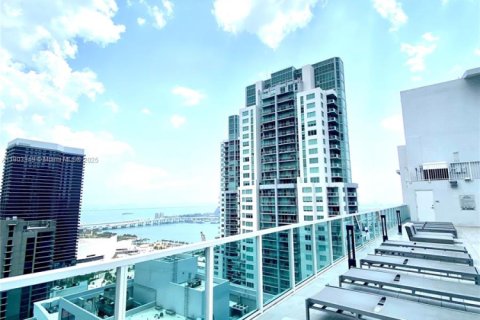 Condominio en alquiler en Miami, Florida, 1 dormitorio, 61.78 m2 № 1954378 - foto 8