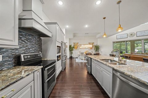 Villa ou maison à vendre à Tavares, Floride: 5 chambres, 302.49 m2 № 2405512 - photo 7