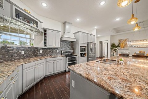 Villa ou maison à vendre à Tavares, Floride: 5 chambres, 302.49 m2 № 2405512 - photo 4