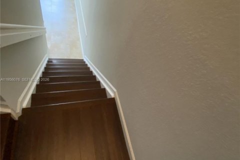 Townhouse in Coconut Creek, Florida 3 bedrooms, 164.25 sq.m. № 2010799 - photo 14