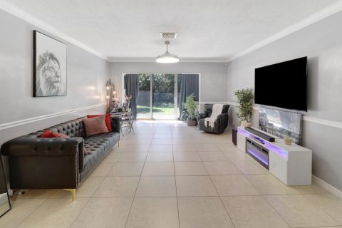 Condominio en venta en Boynton Beach, Florida, 3 dormitorios, 112.97 m2 № 2084502 - foto 6