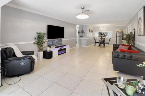 Condominio en venta en Boynton Beach, Florida, 3 dormitorios, 112.97 m2 № 2084502 - foto 8