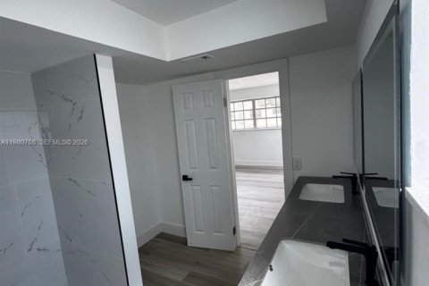 Copropriété à louer à North Miami, Floride: 2 chambres, 136.01 m2 № 2045369 - photo 18