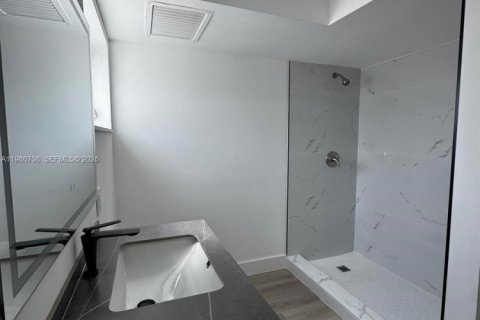 Copropriété à louer à North Miami, Floride: 2 chambres, 136.01 m2 № 2045369 - photo 16