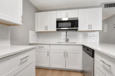 Condominio en Boca Raton, Florida, 2 dormitorios  № 2267648