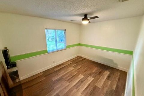 House in Sunrise, Florida 3 bedrooms, 168.52 sq.m. № 2401257 - photo 6