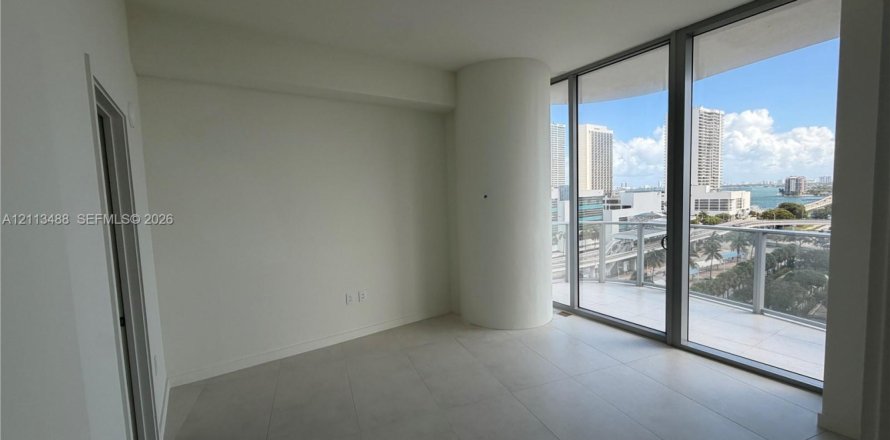 Villa ou maison à Miami, Floride 1 chambre № 2439358