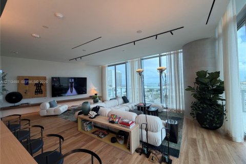 Villa ou maison à louer à Miami, Floride: 1 chambre № 2439358 - photo 15