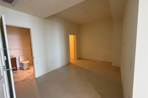 Villa ou maison à louer à Miami, Floride: 1 chambre № 2439358 - photo 11