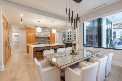Villa ou maison à vendre à West Palm Beach, Floride: 4 chambres, 393.81 m2 № 2085356 - photo 5