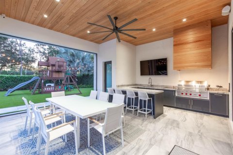 Villa ou maison à vendre à West Palm Beach, Floride: 4 chambres, 393.81 m2 № 2085356 - photo 14