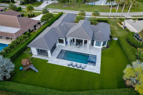 Villa ou maison à vendre à West Palm Beach, Floride: 4 chambres, 393.81 m2 № 2085356 - photo 2