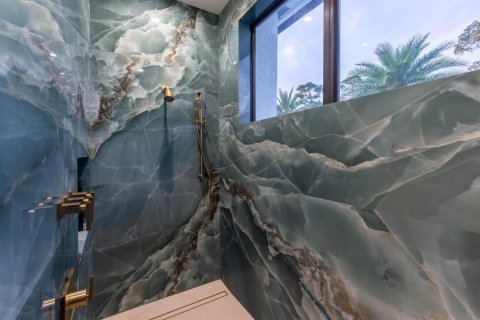 Villa ou maison à vendre à West Palm Beach, Floride: 4 chambres, 393.81 m2 № 2085356 - photo 12