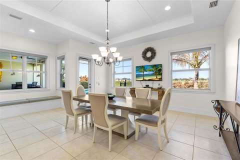 House in Vero Beach, Florida 4 bedrooms, 293.76 sq.m. № 2086528 - photo 30