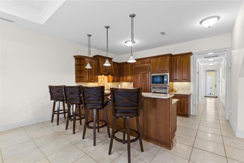 House in Vero Beach, Florida 4 bedrooms, 293.76 sq.m. № 2086528 - photo 22