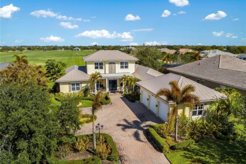 House in Vero Beach, Florida 4 bedrooms, 293.76 sq.m. № 2086528