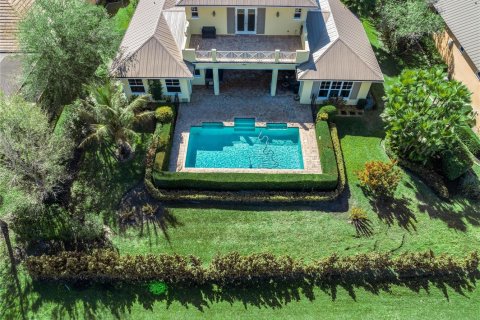 House in Vero Beach, Florida 4 bedrooms, 293.76 sq.m. № 2086528 - photo 2