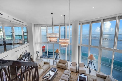 Copropriété à louer à Miami, Floride: 4 chambres, 532.33 m2 № 1952023 - photo 7