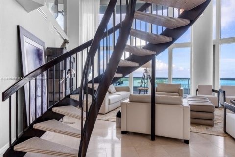 Copropriété à louer à Miami, Floride: 4 chambres, 532.33 m2 № 1952023 - photo 9