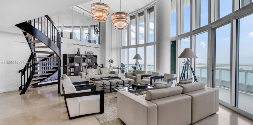 Condo à Miami, Floride, 4 chambres  № 1952023