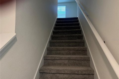 Casa en alquiler en Ocala, Florida, 4 dormitorios, 216 m2 № 2094657 - foto 9