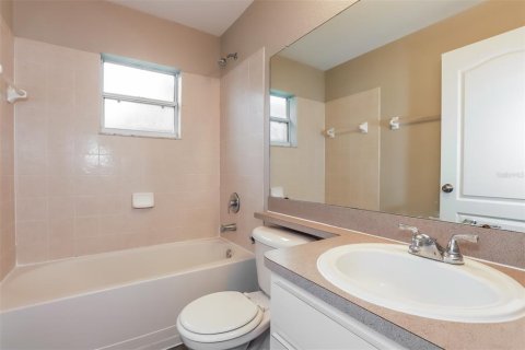 Casa en venta en Lakeland, Florida, 3 dormitorios, 192.4 m2 № 2386705 - foto 13