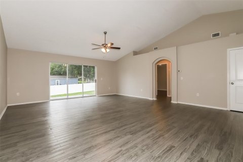Casa en venta en Lakeland, Florida, 3 dormitorios, 192.4 m2 № 2386705 - foto 2
