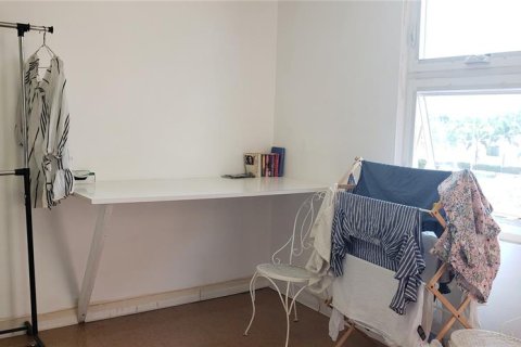 Condo in South Pasadena, Florida, 1 bedroom  № 1827943 - photo 19